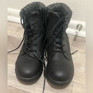 UNIONBAY Black Combat Boots with Fur Trim